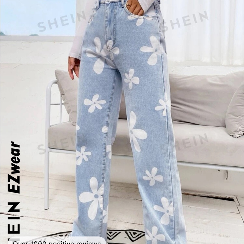 Floral print straight leg jeans light wash